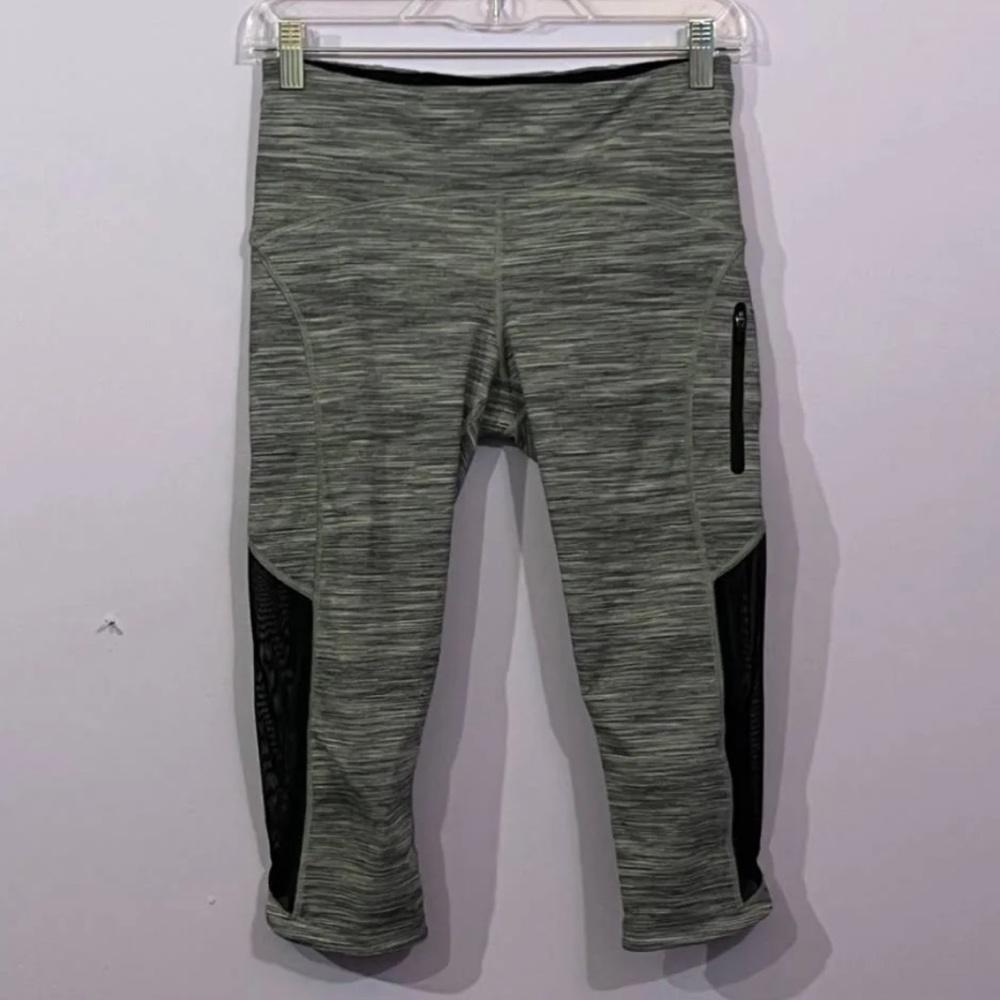 LULULEMON GREY CROPPED CAPRIS WITH ZIPPER AND MESH